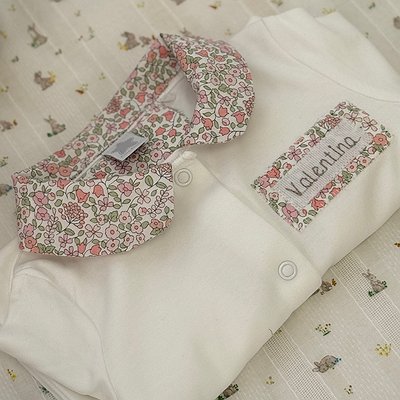 Pelele de algodón con cuello y nombre