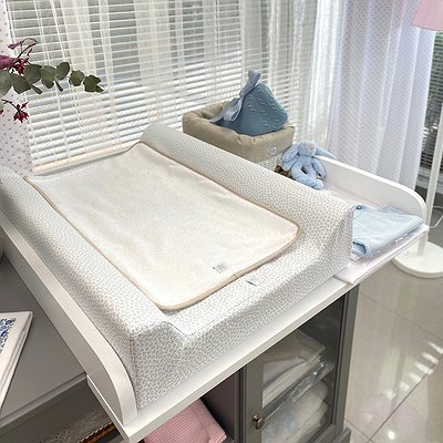 Adaptador de cambiador para cómoda ajustable