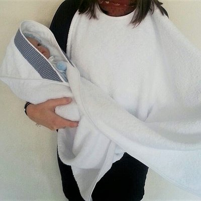 Toalla capa delantal bebé con inicial o detalle