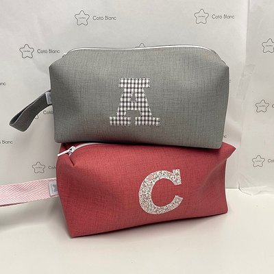 Neceser Mauro plastificado con inicial