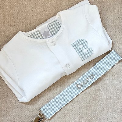 Pelele de algodón con inicial o detalle